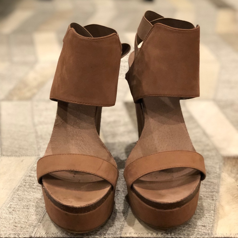 VINCE CAMUTO - Kresta
